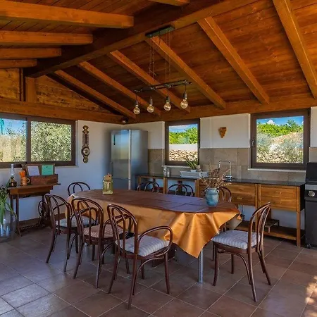 וילה Nirvana וודניאן