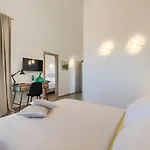 Villa Nirvana *