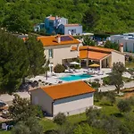 Nirvana Villa *