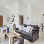Nirvana Villa *