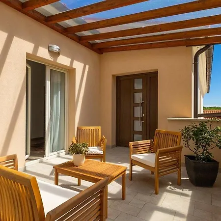 Nirvana Villa *