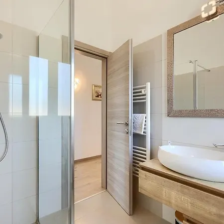 Villa Nirvana *